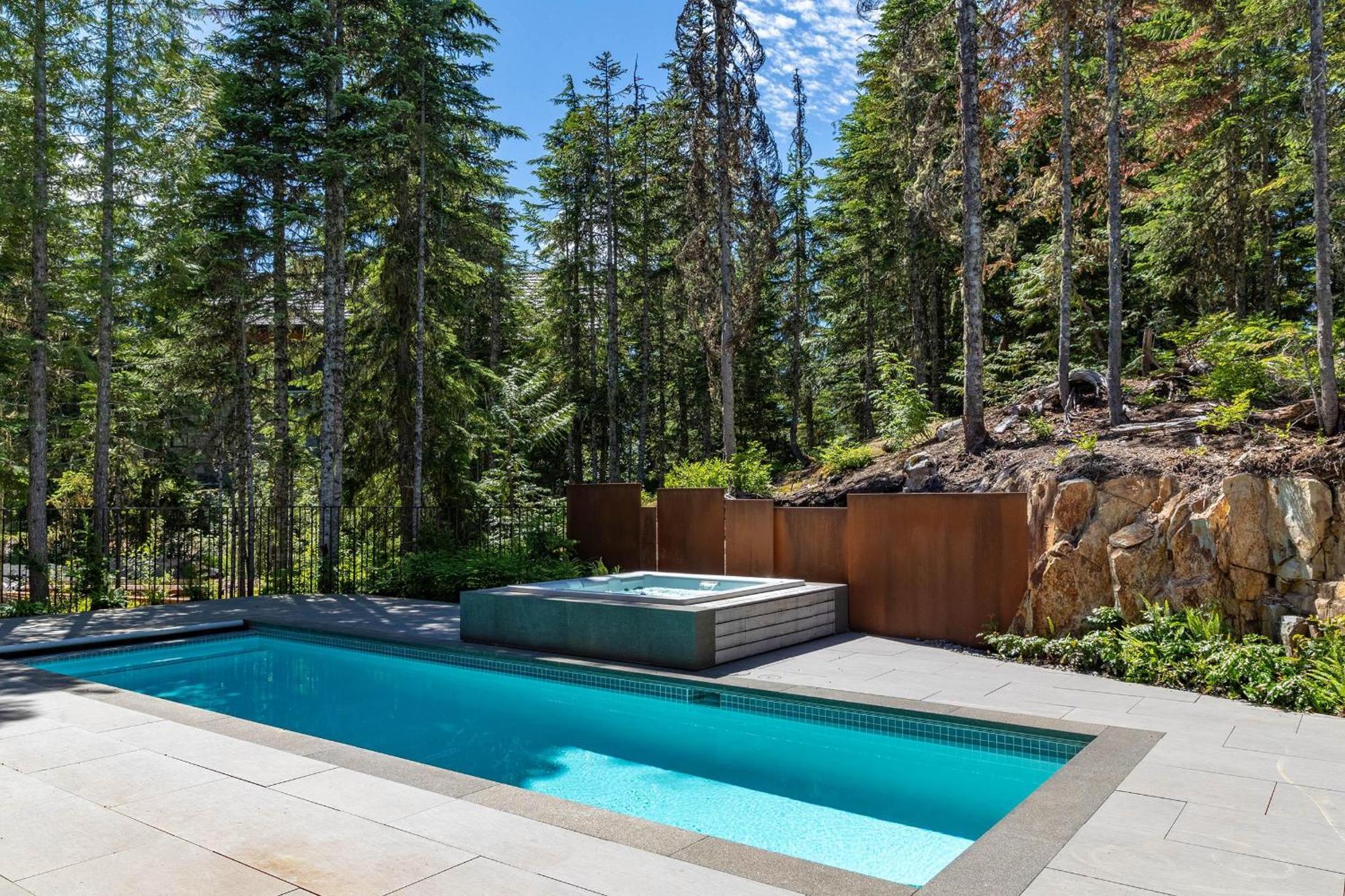 Holiday home Kadenwood Winterfell | Ultimate Luxury Architectural Gem With Pool, Hot Tub, Cinema, & Pool Table *