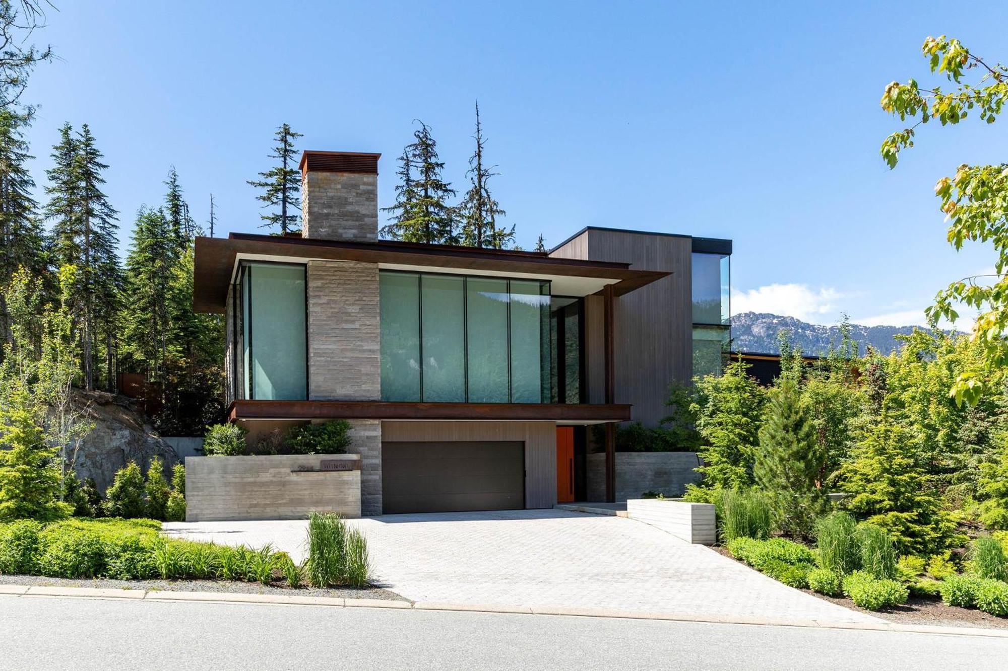 Holiday home Kadenwood Winterfell | Ultimate Luxury Architectural Gem With Pool, Hot Tub, Cinema, & Pool Table *