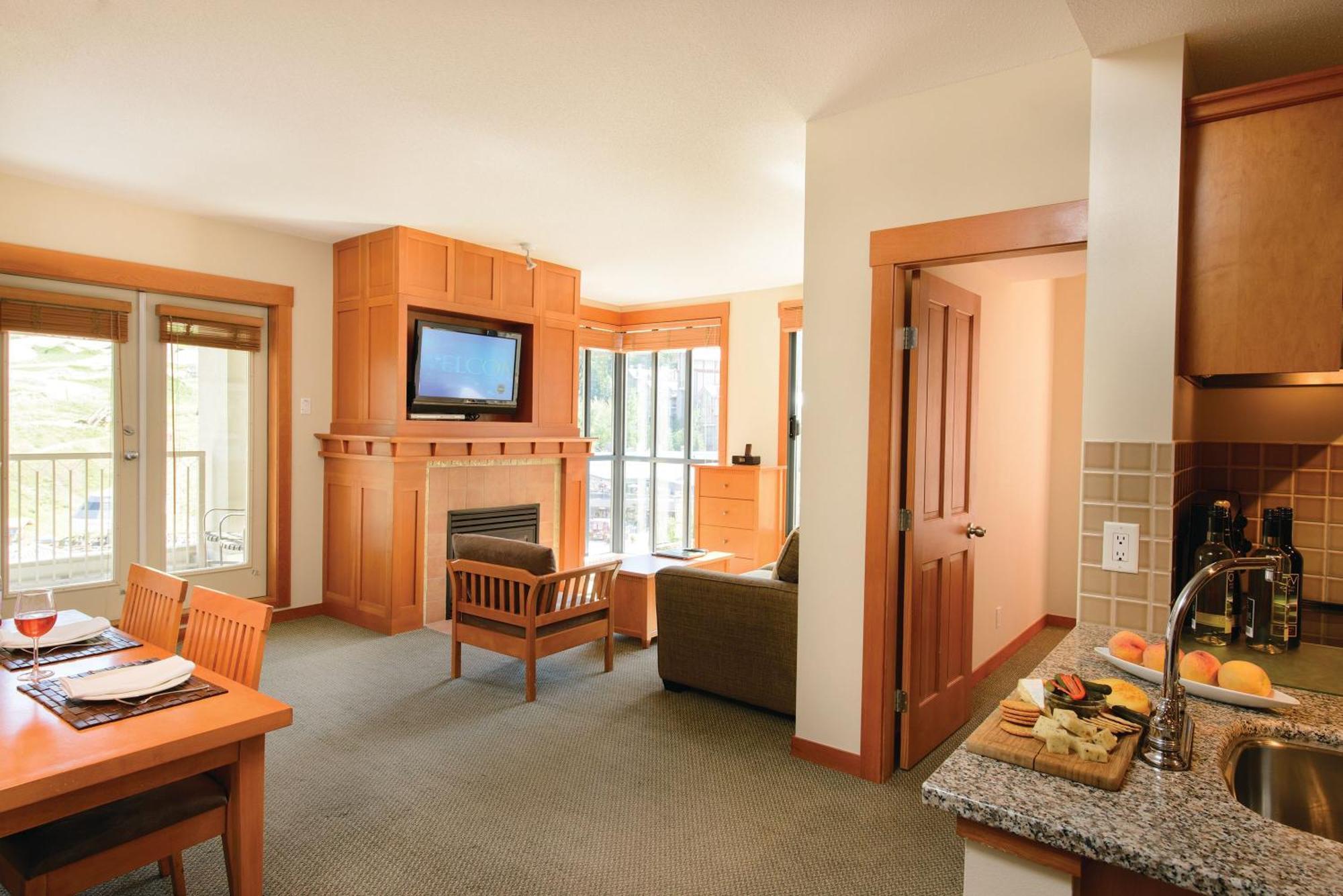 Hotel Pan Pacific Mountainside 4*