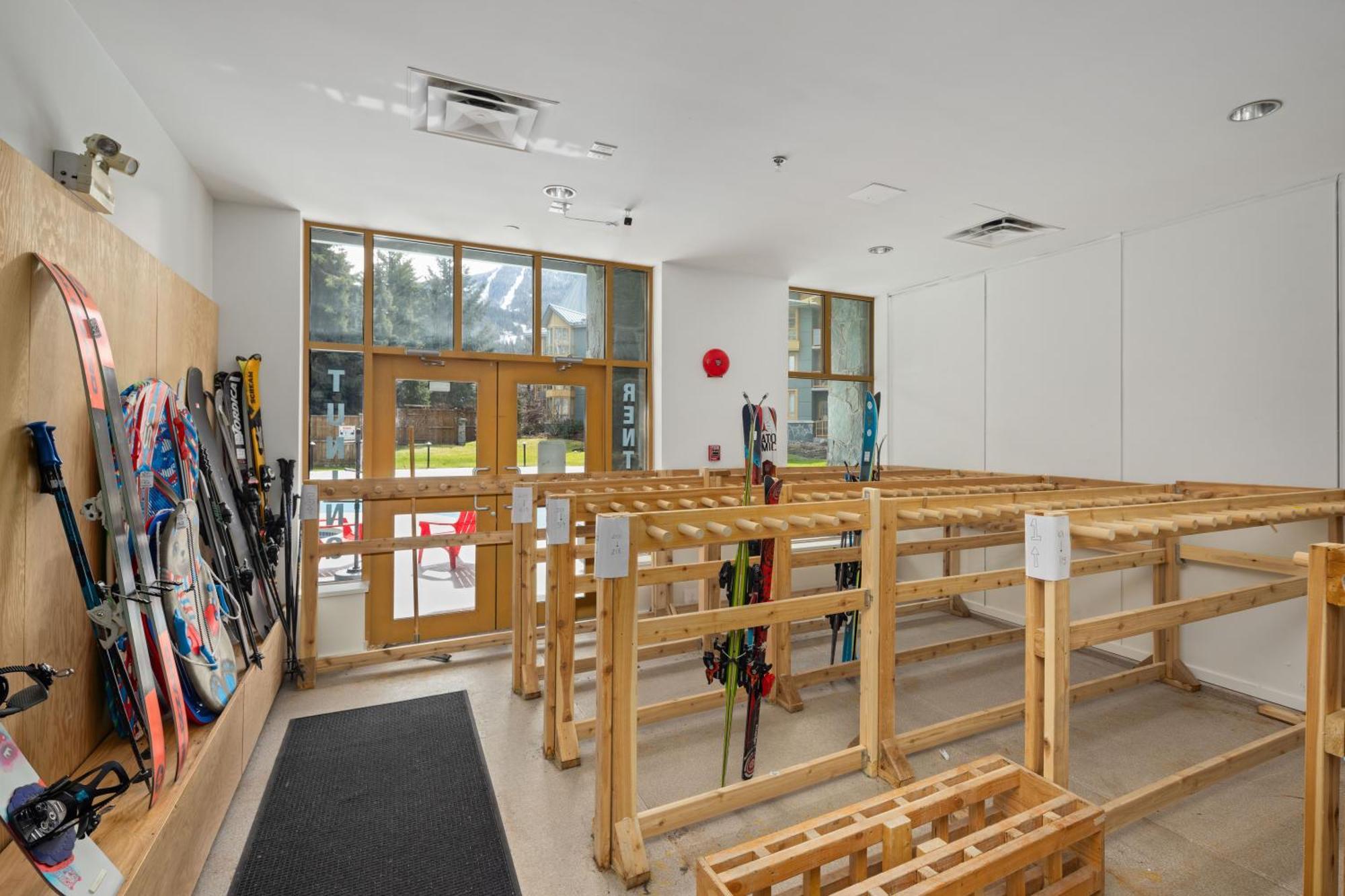 Cascade Hotel 3*