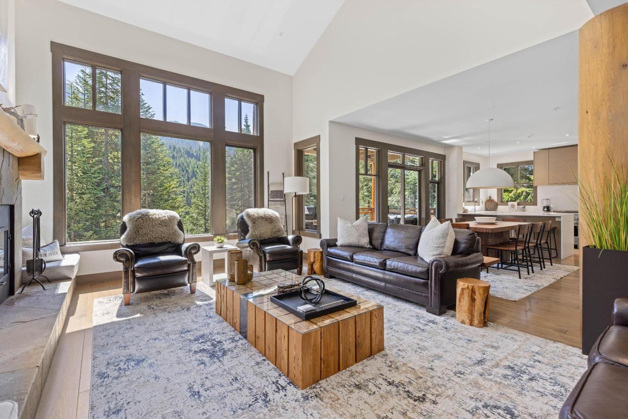 Taluswood The Heights 6 | Beautifully Updated W/ Private Hot Tub, Slopeside View, Parking Holiday home *