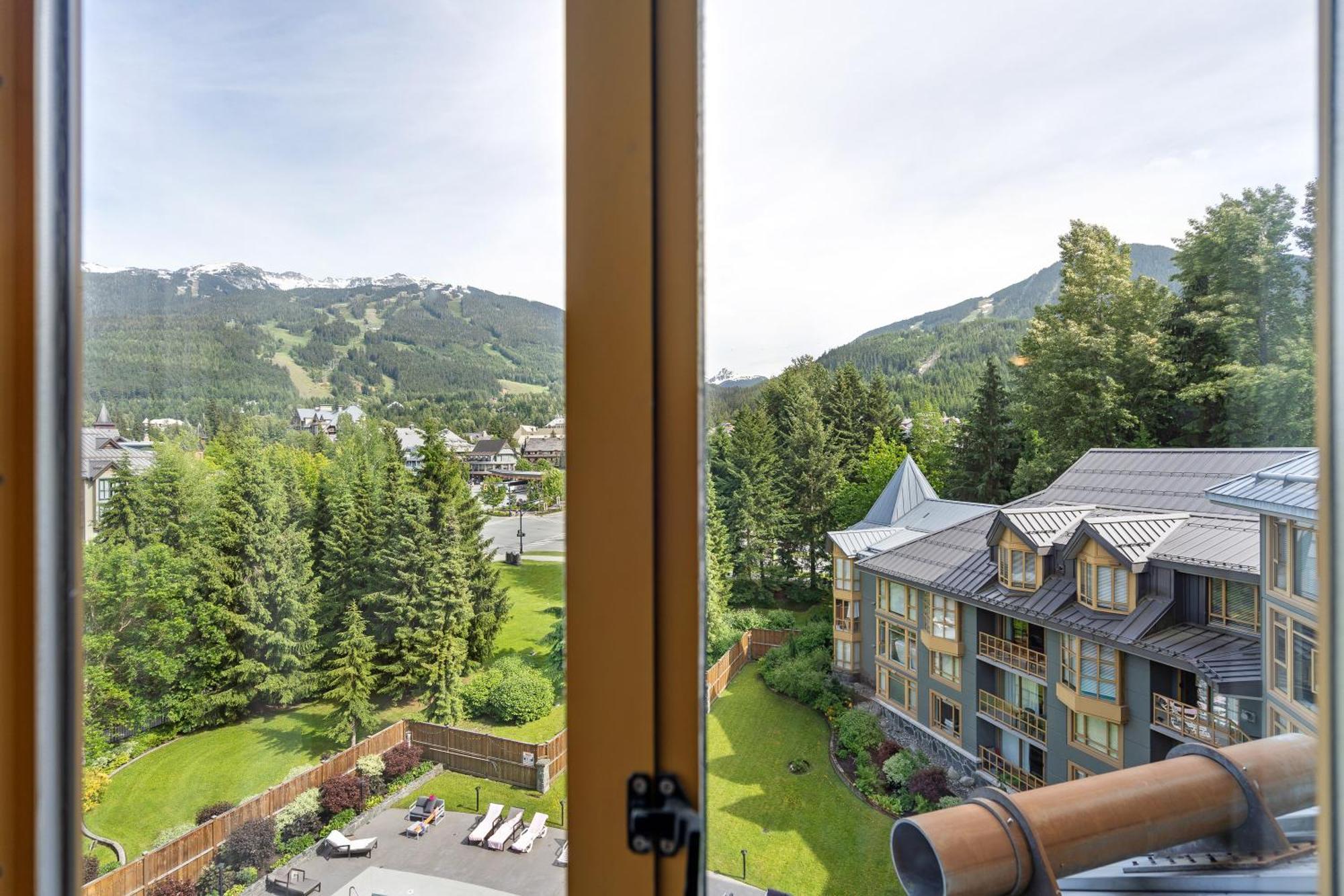 Hotel Cascade Whistler