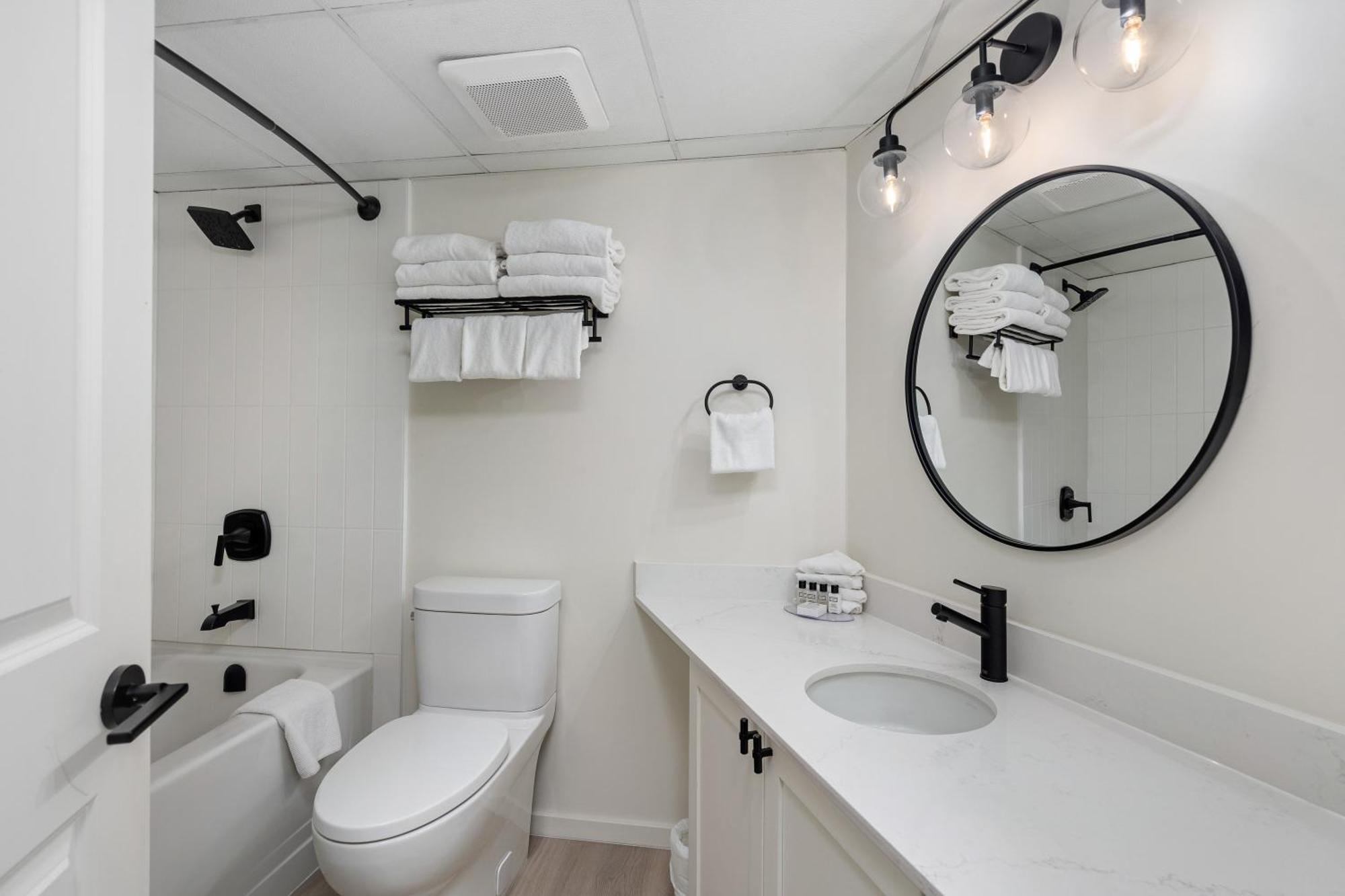 Cascade Hotel 3*