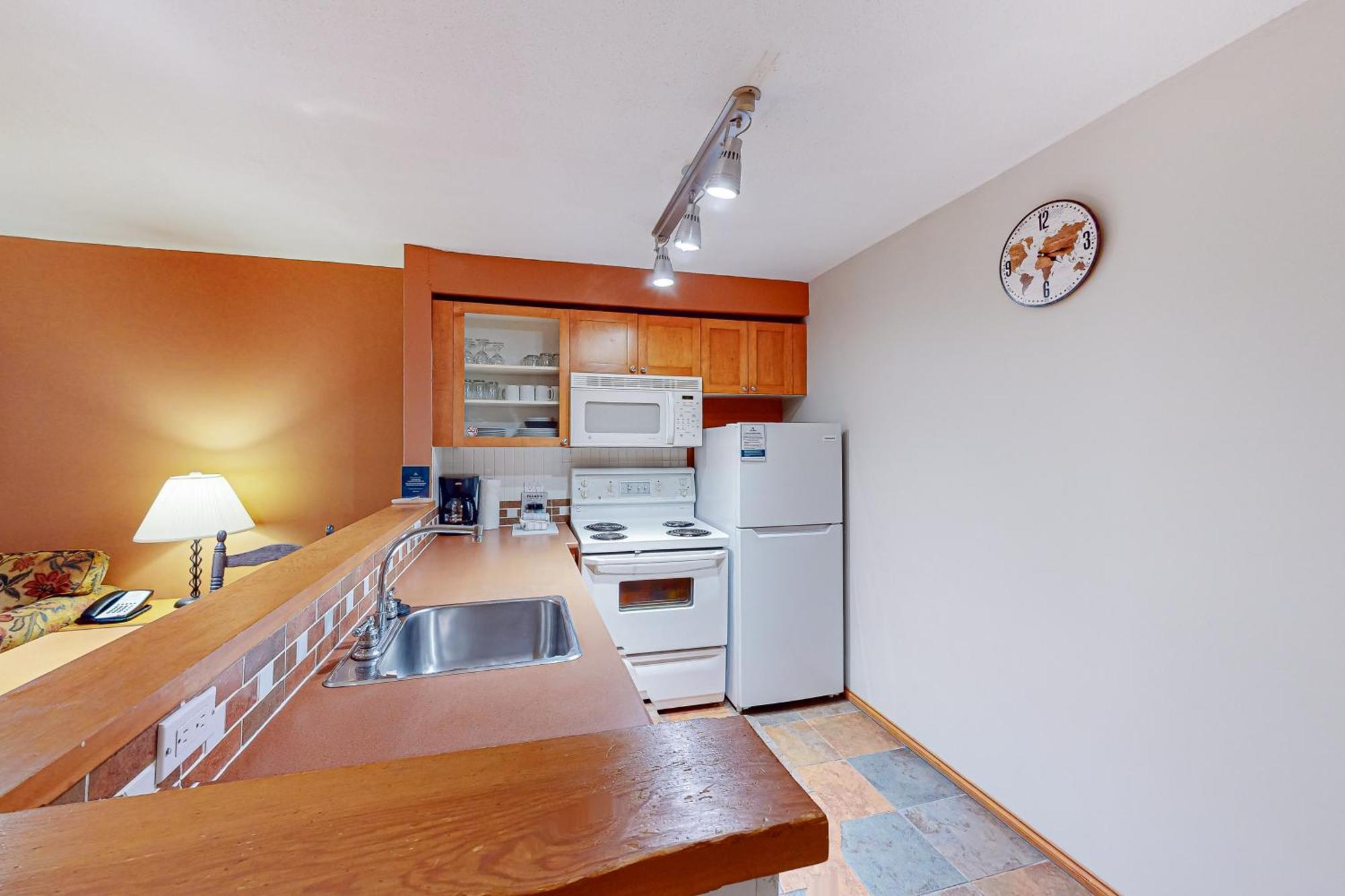 Glacier's Reach 115b Apartment Whistler