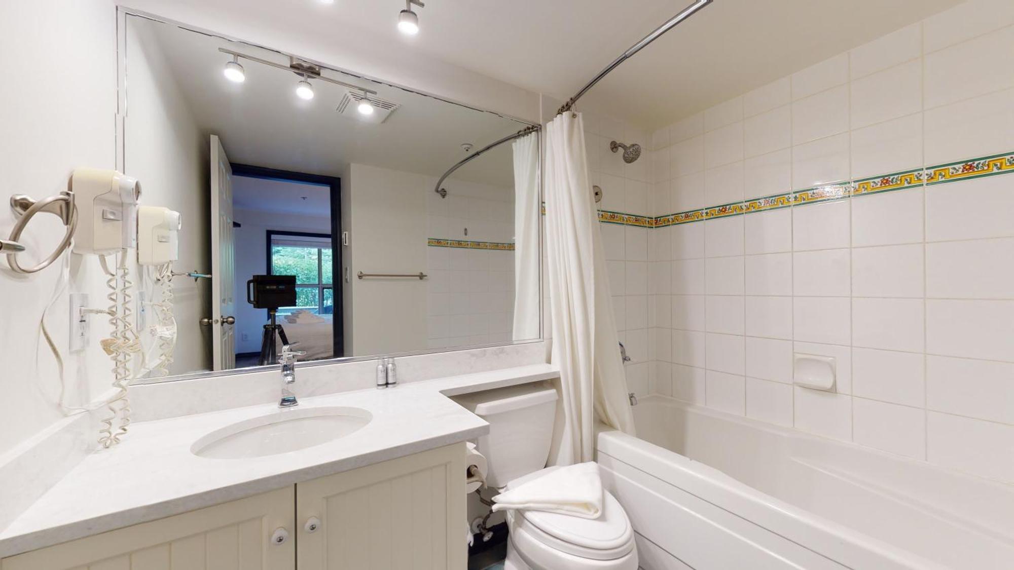 Apartment Aspens 132 Prime Ski-inout Location 2bdr Luxury Pool Hot Tub Whistler