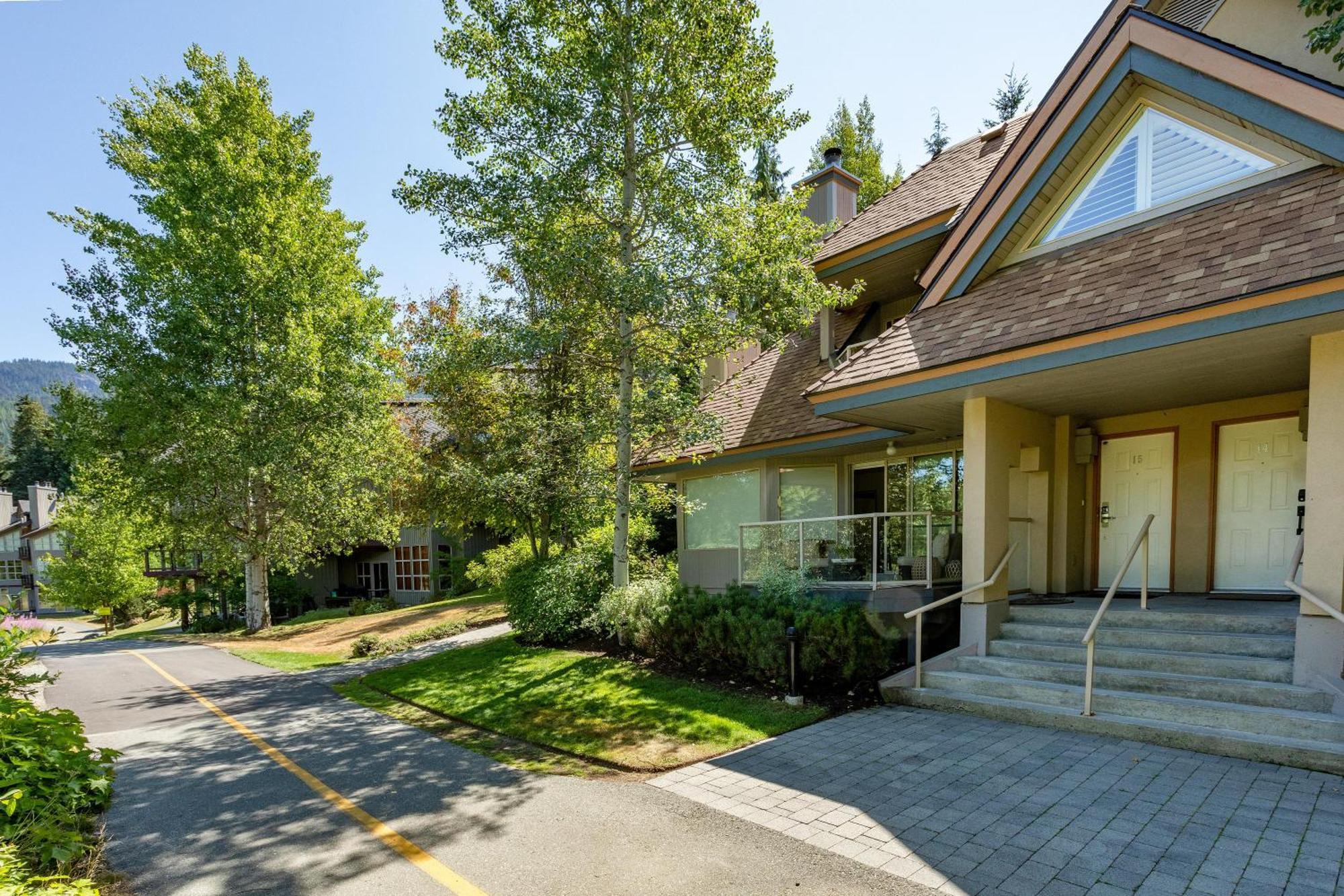 Gleneagle 14 | Family-friendly Townhome With Parking & Free Village Shuttle Holiday home