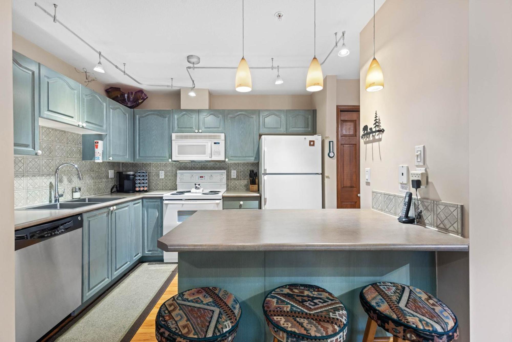 Stoney Creek Sunpath By Premier Apartment