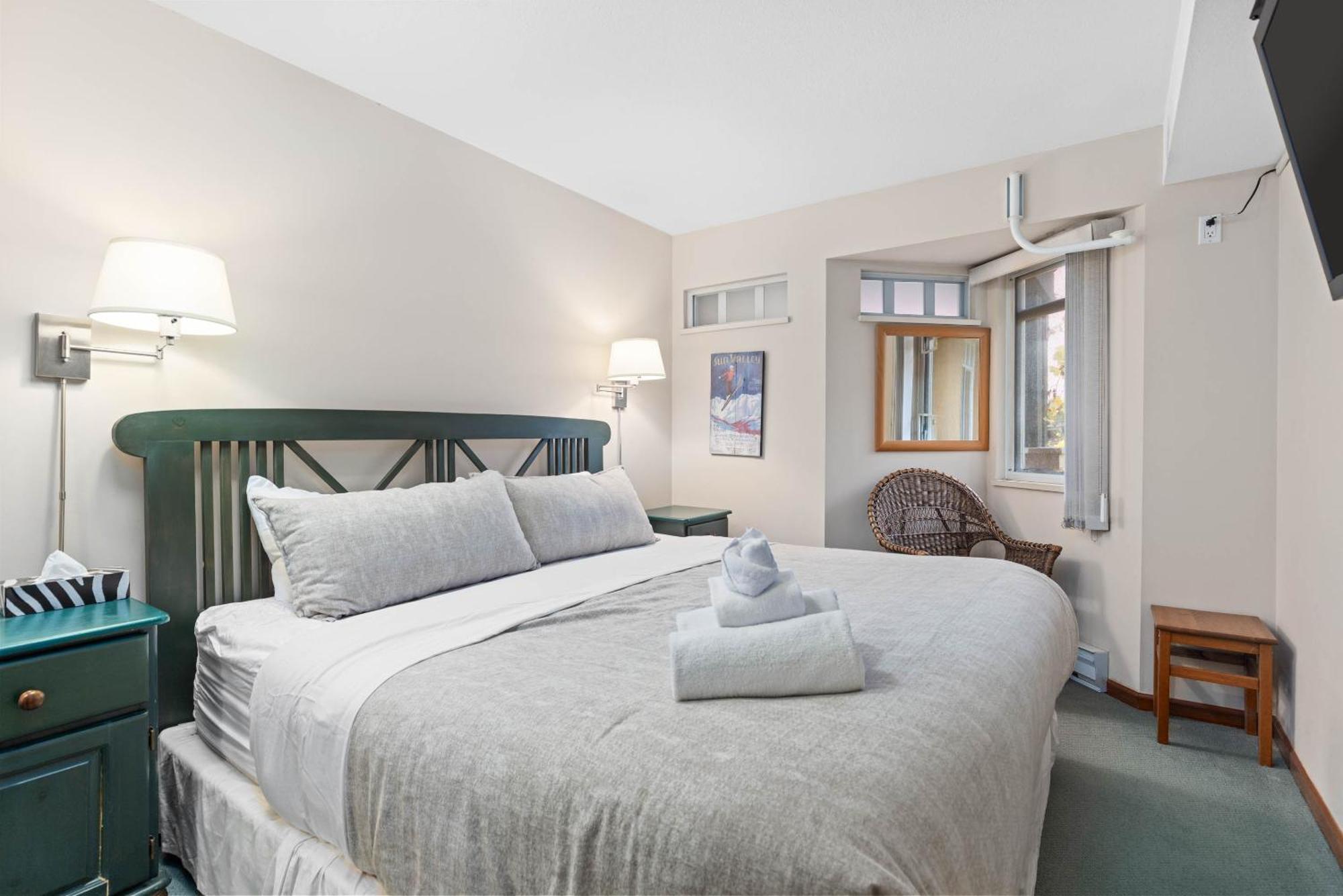 Stoney Creek Sunpath By Premier *