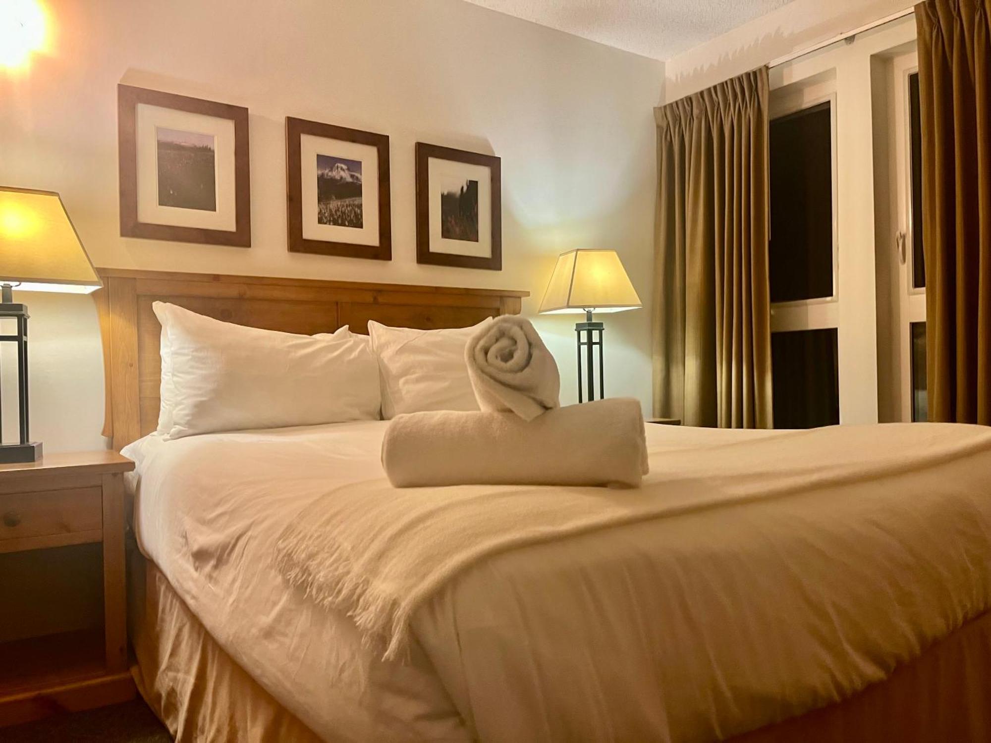 Spectacular Spacious Retreat Apartment Whistler