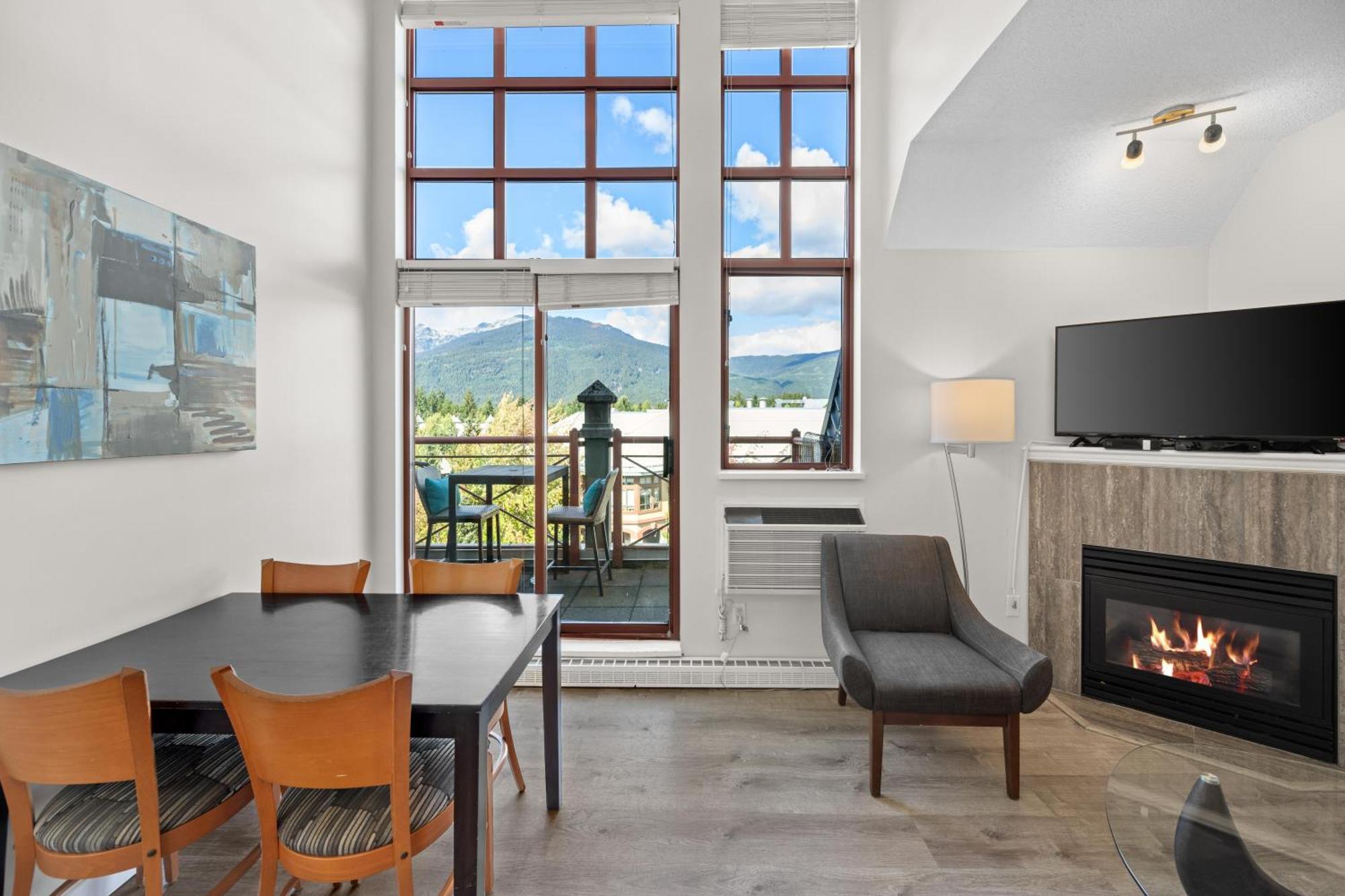 Alpenglow Junior Penthouse By Mva Holiday home Whistler