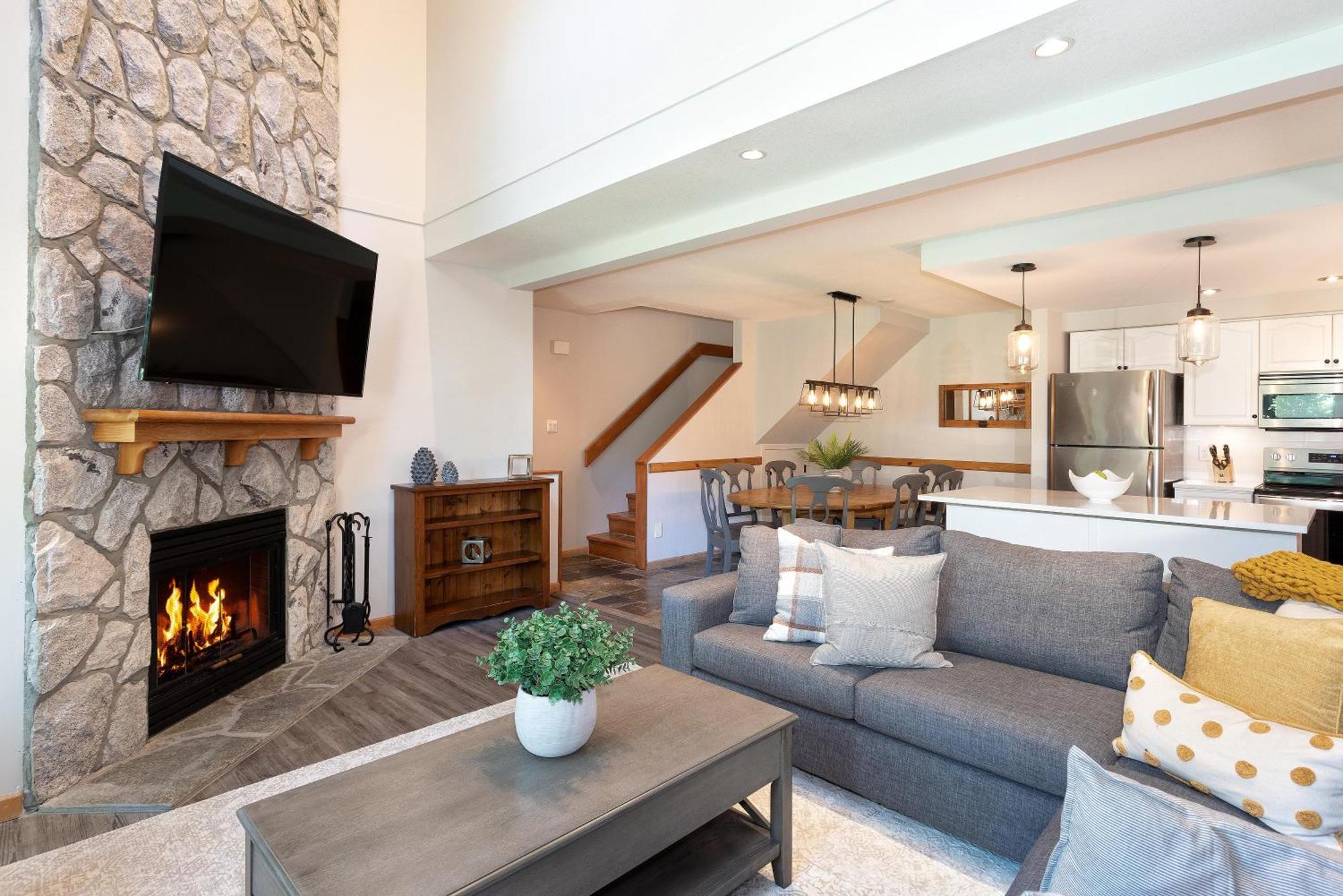 Gleneagle 14 | Family-friendly Townhome With Parking & Free Village Shuttle Holiday home *