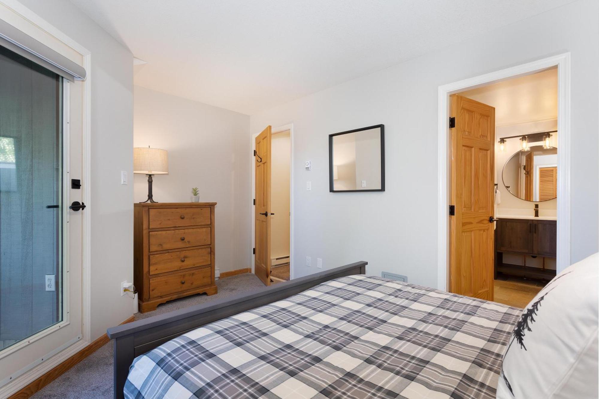 Gleneagle 14 | Family-friendly Townhome With Parking & Free Village Shuttle * Whistler