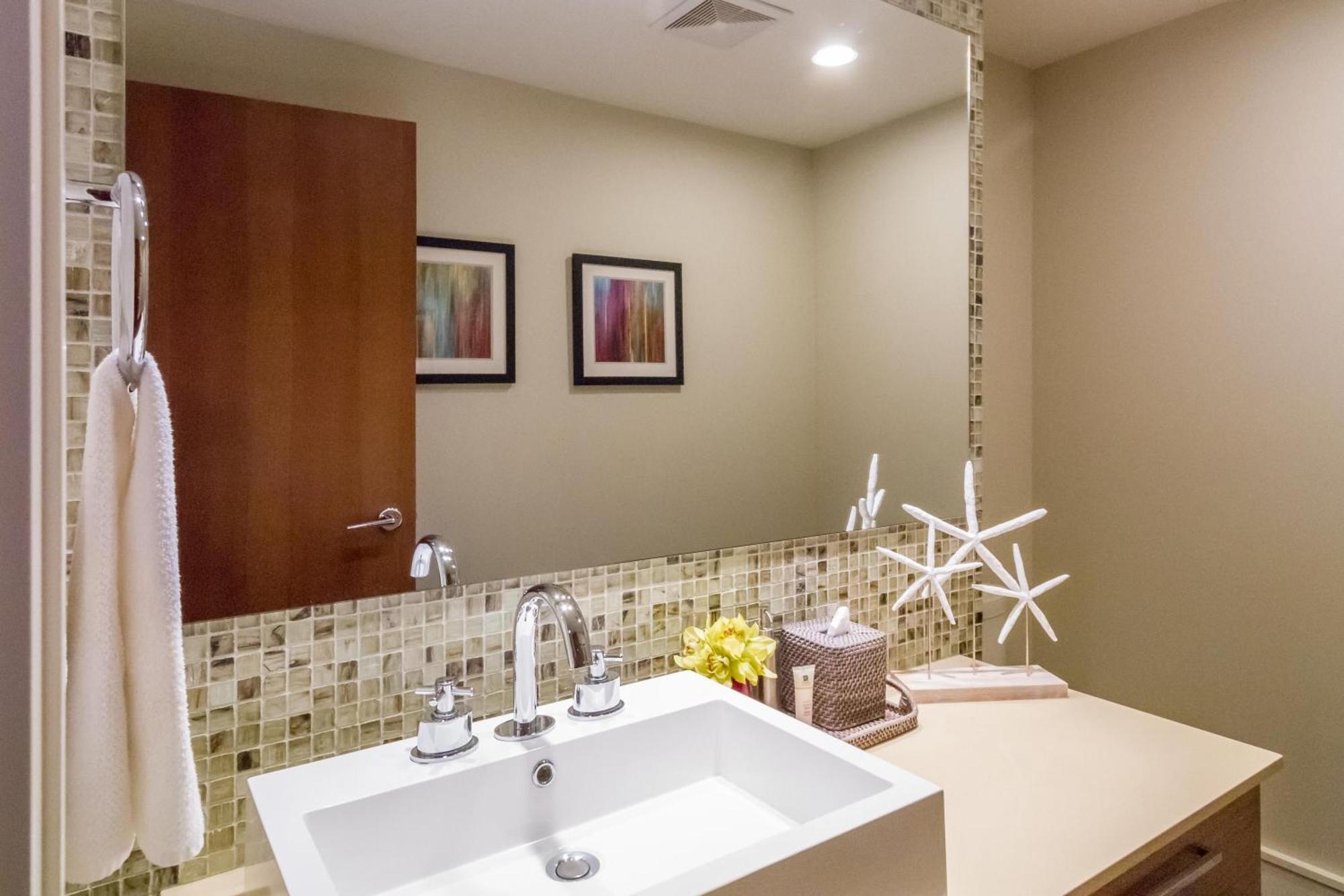 07 Fitzsimmons Walk * Whistler