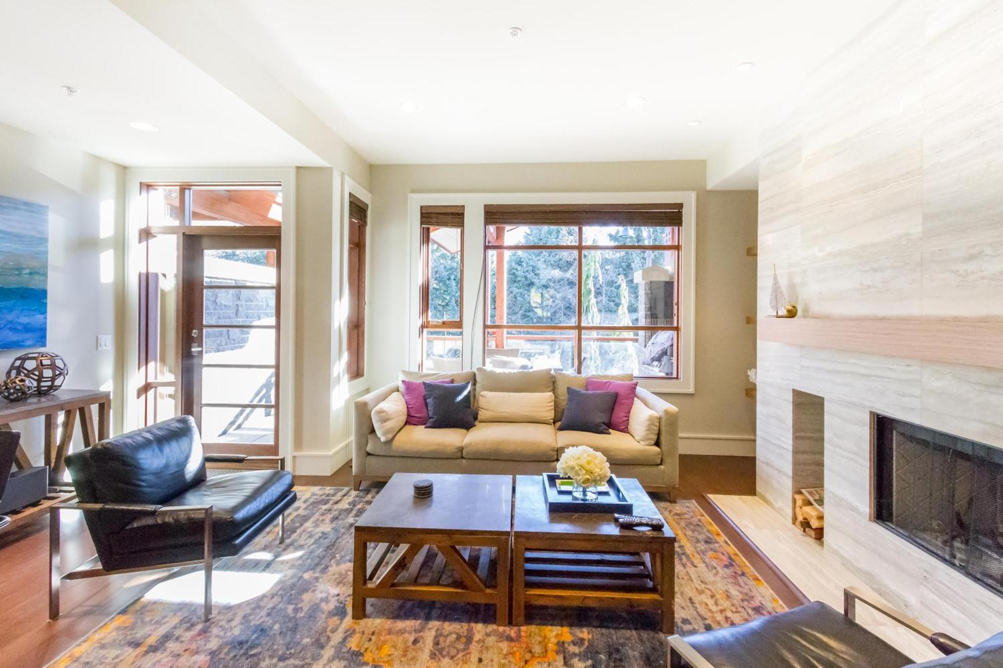 07 Fitzsimmons Walk Whistler