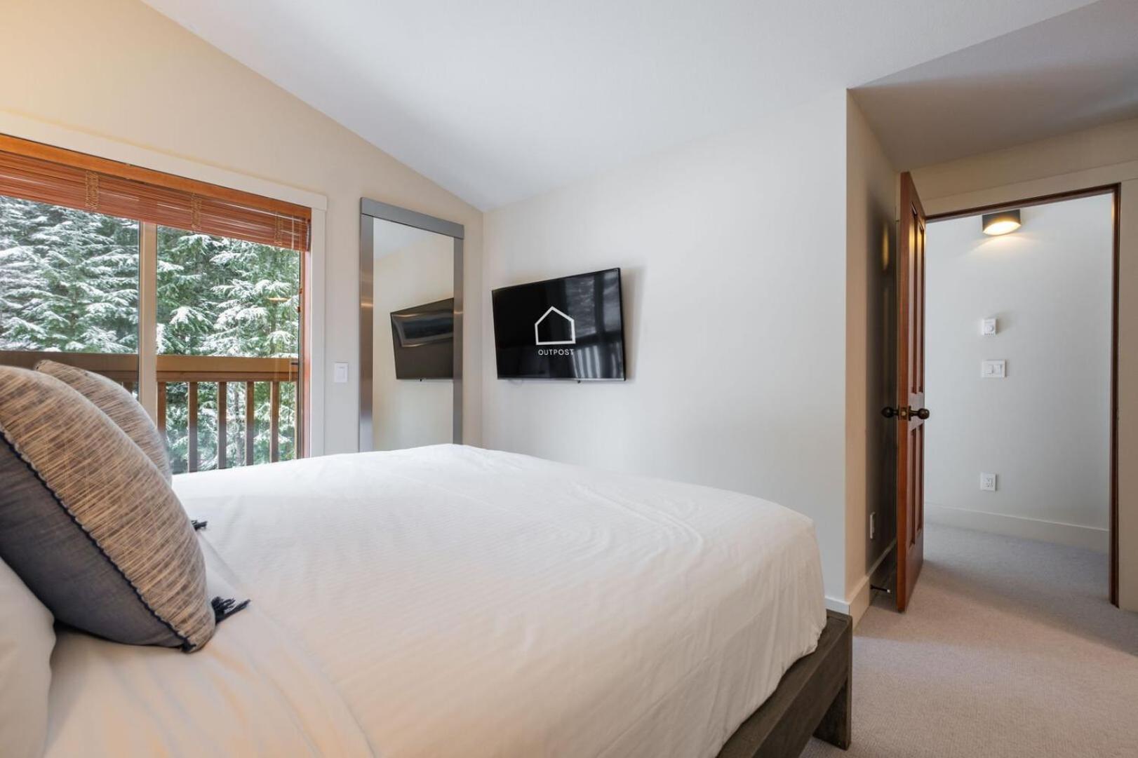Taluswood Bluffs By Outpost Holiday home Whistler