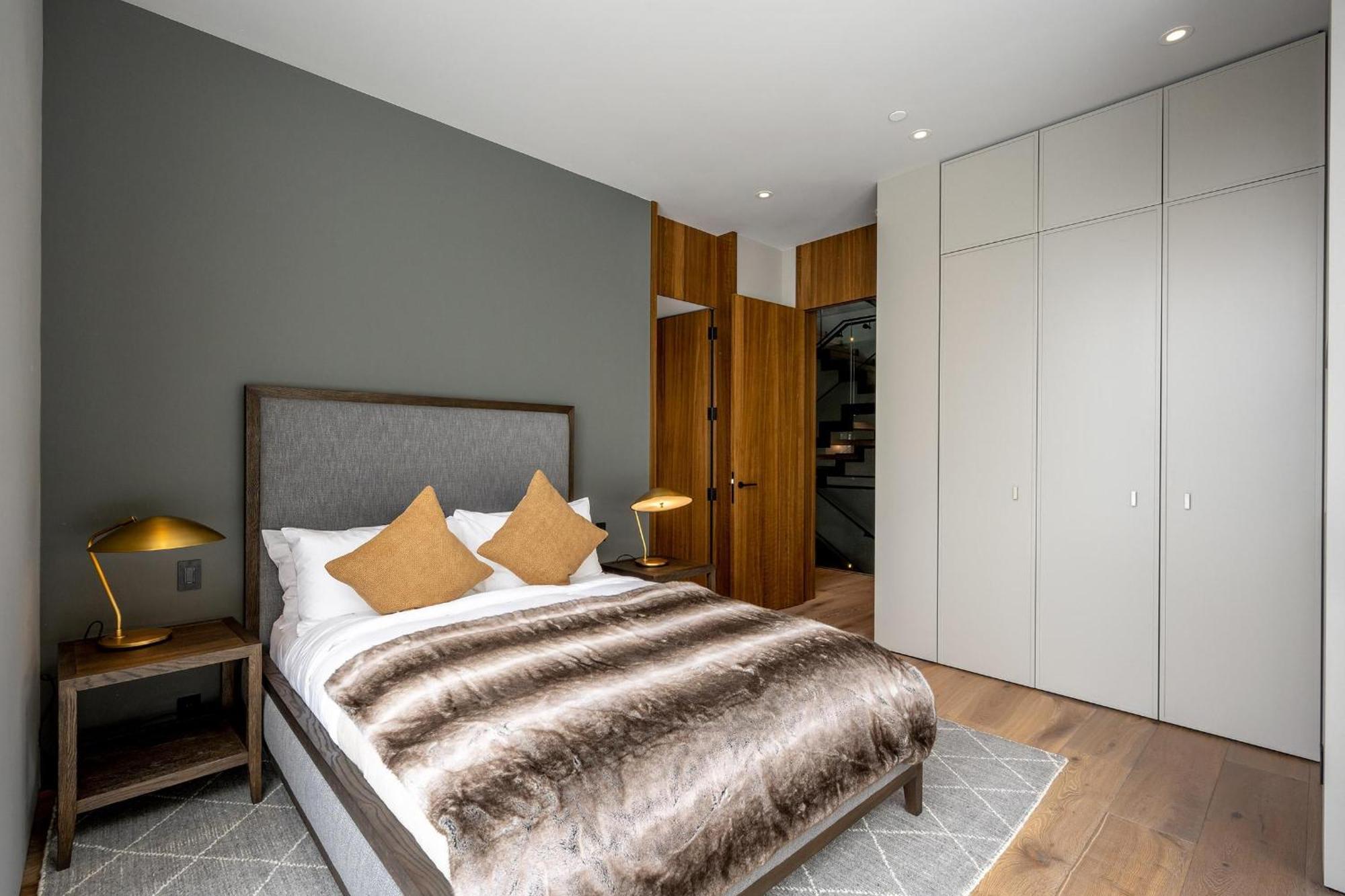 Kadenwood Winterfell | Ultimate Luxury Architectural Gem With Pool, Hot Tub, Cinema, & Pool Table Holiday home