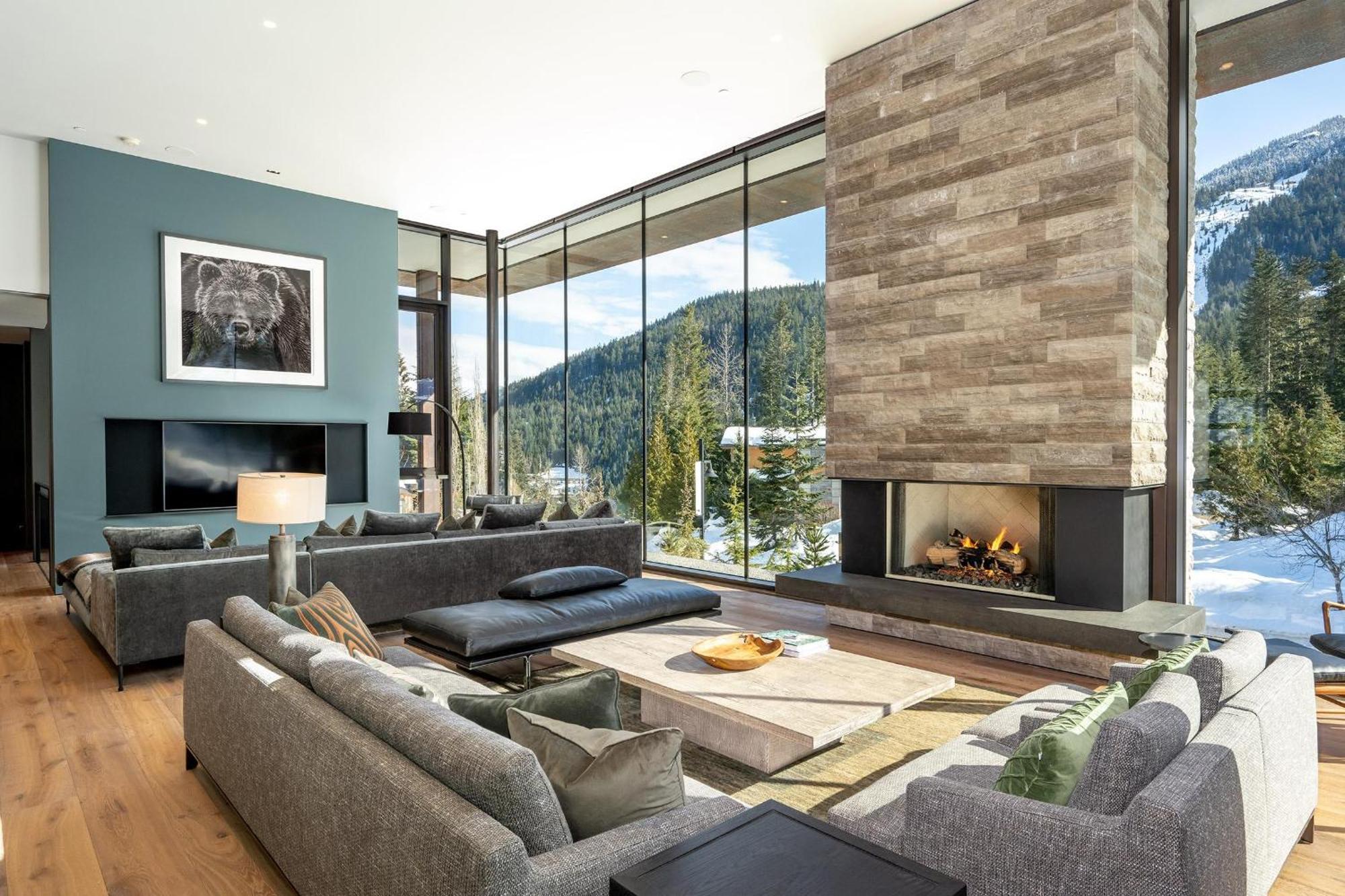 Kadenwood Winterfell | Ultimate Luxury Architectural Gem With Pool, Hot Tub, Cinema, & Pool Table Whistler
