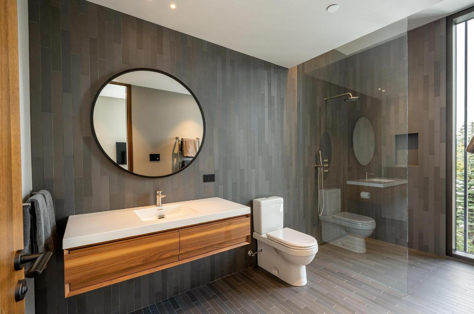 Kadenwood Winterfell | Ultimate Luxury Architectural Gem With Pool, Hot Tub, Cinema, & Pool Table Holiday home