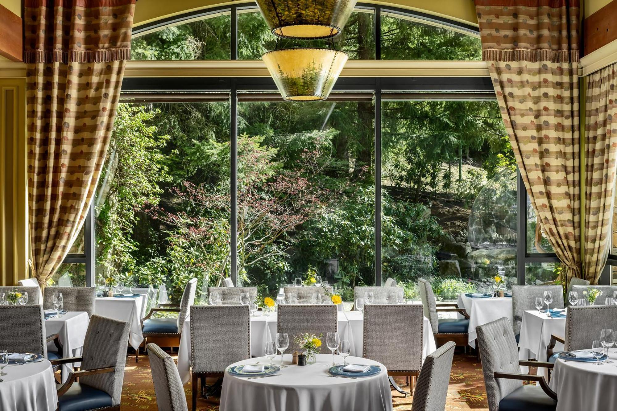Fairmont Chateau 5*