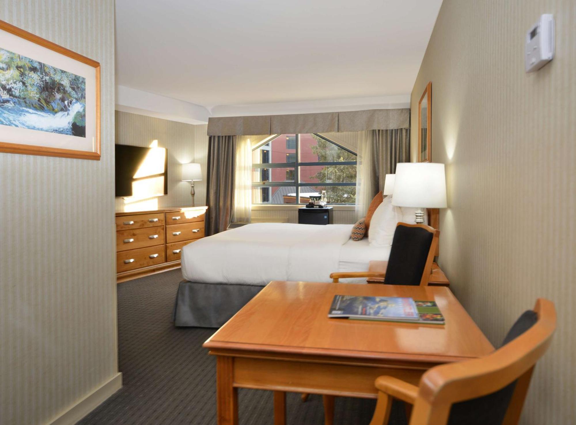 Hotel Listel Whistler, A Coast