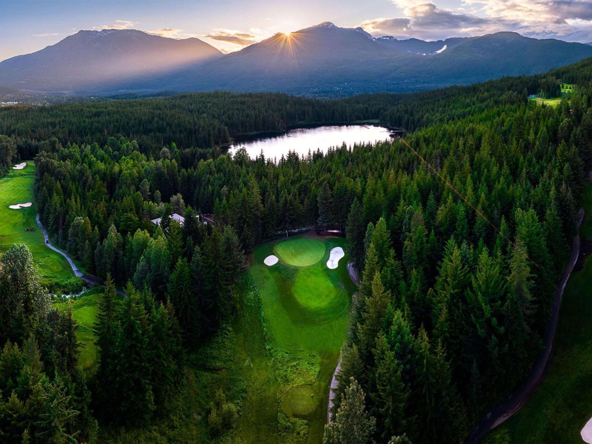 Fairmont Chateau 5* Whistler