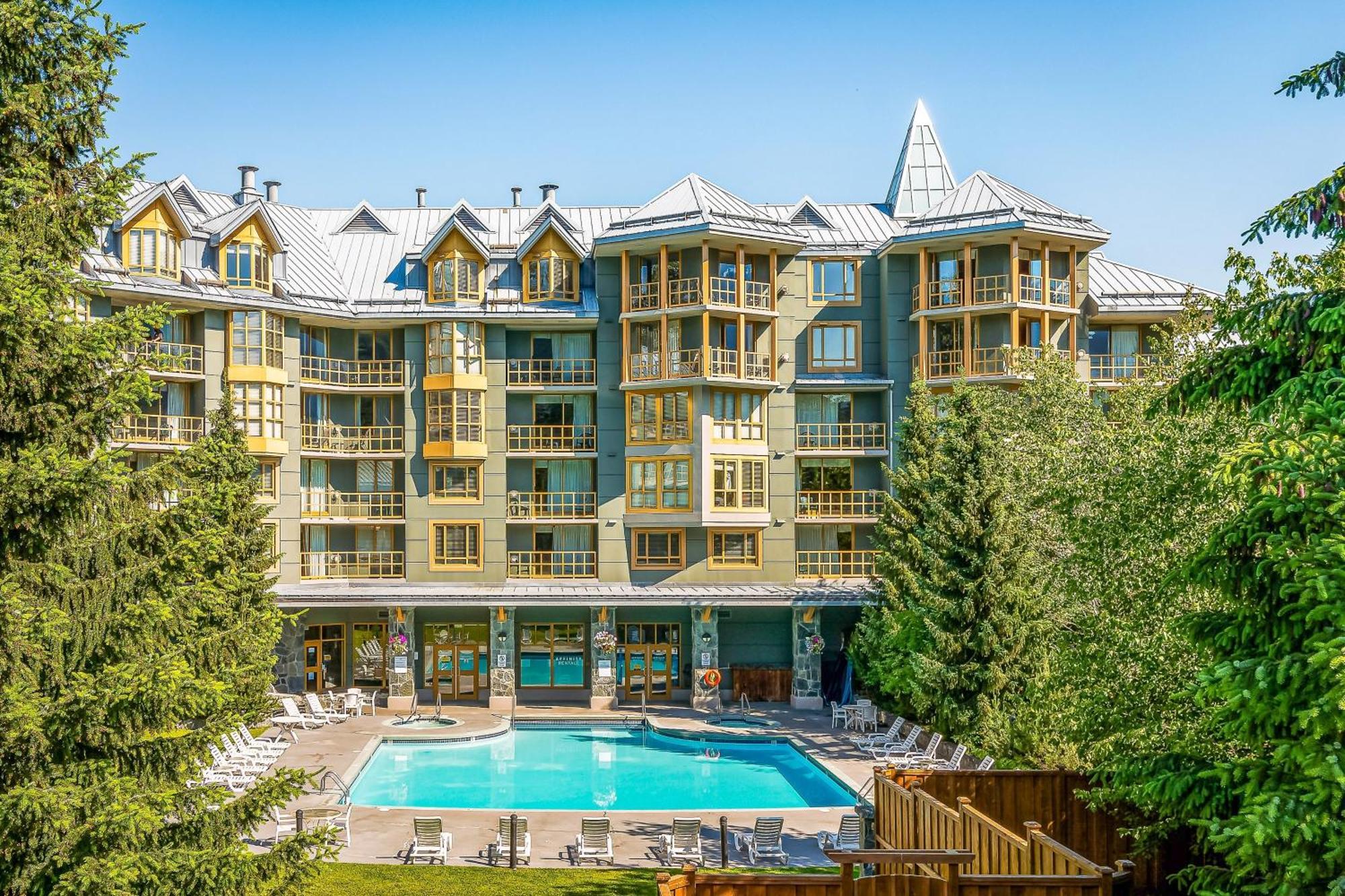 Cascade Apartment Whistler