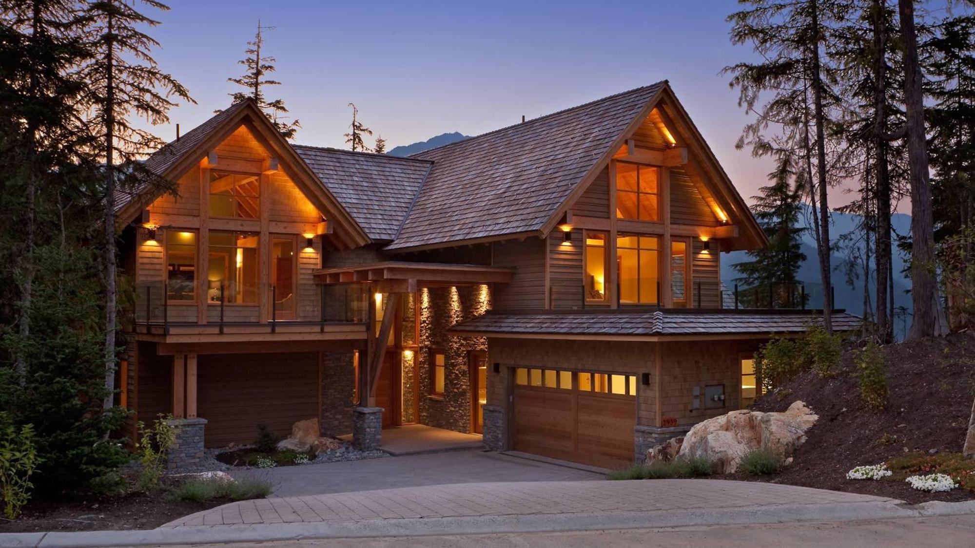 Kadenwood 2939 | Luxury W/ Hot Tub, Media Room, Steam Room, Stunning Views * Whistler