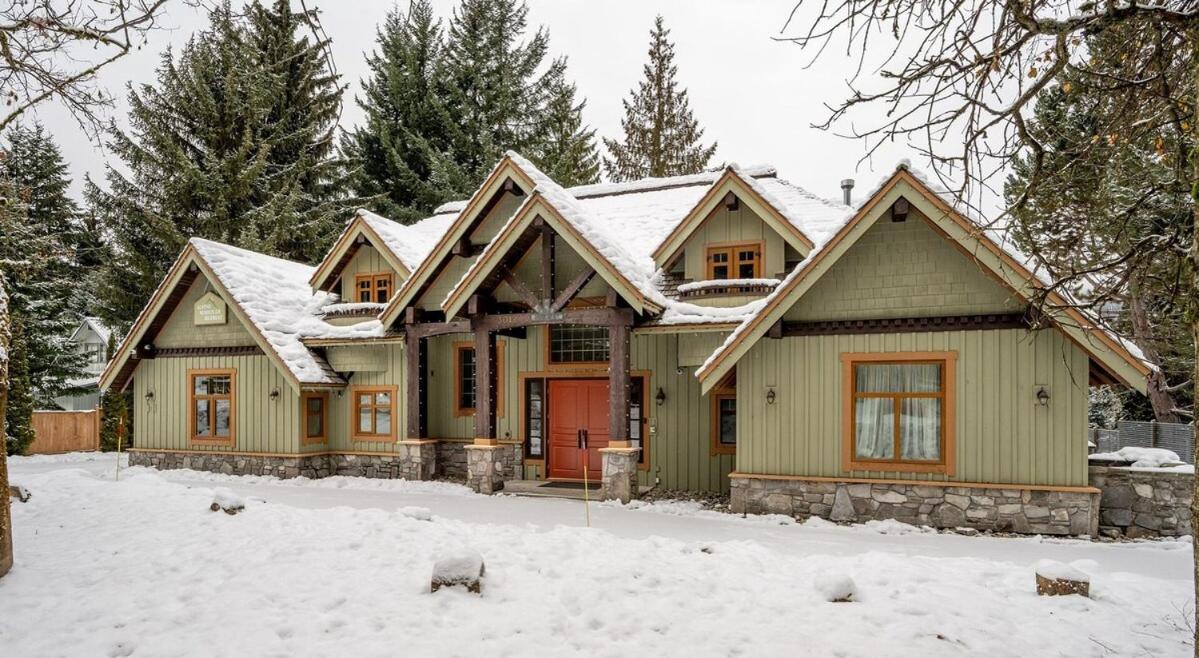 Chalet Alpine Retreat By Outpost *