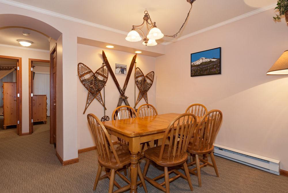 Premier - Village North *