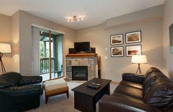 Premier - Village North *