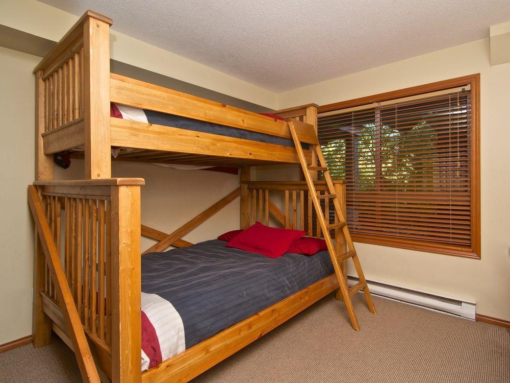 Glacier's Reach 115b Apartment Whistler