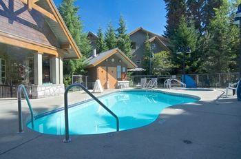Glacier's Reach 115b Apartment Whistler