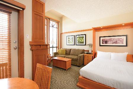 Pan Pacific Mountainside Hotel