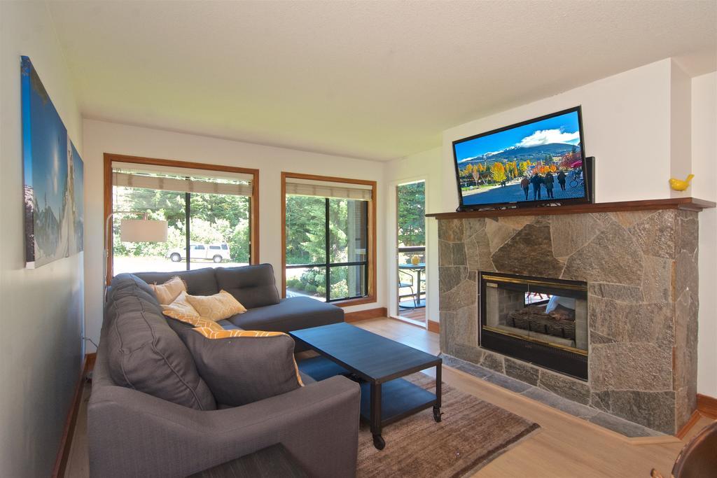 Apartment Powderhorn By Blackcomb Vacation *