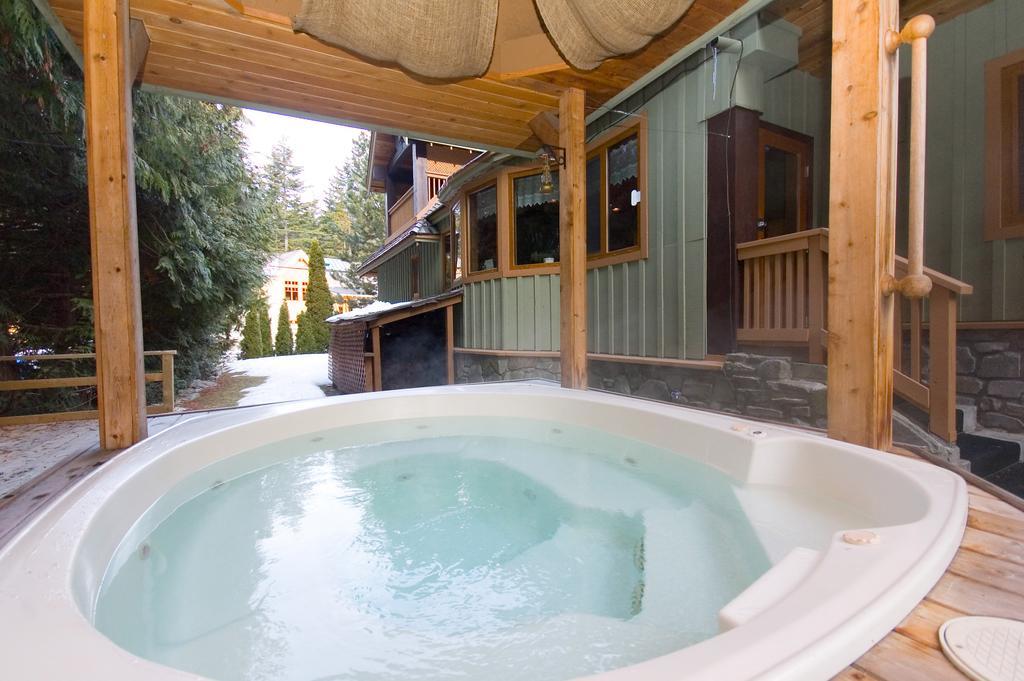 Chalet Alpine Retreat By Outpost