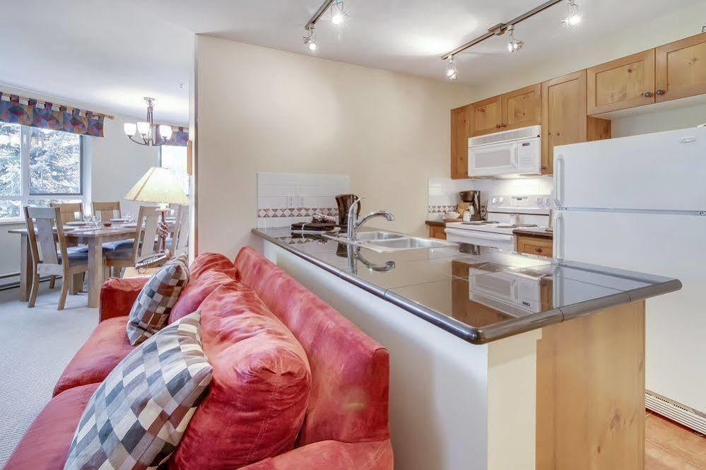 Town Plaza By Latour Hotel 3*