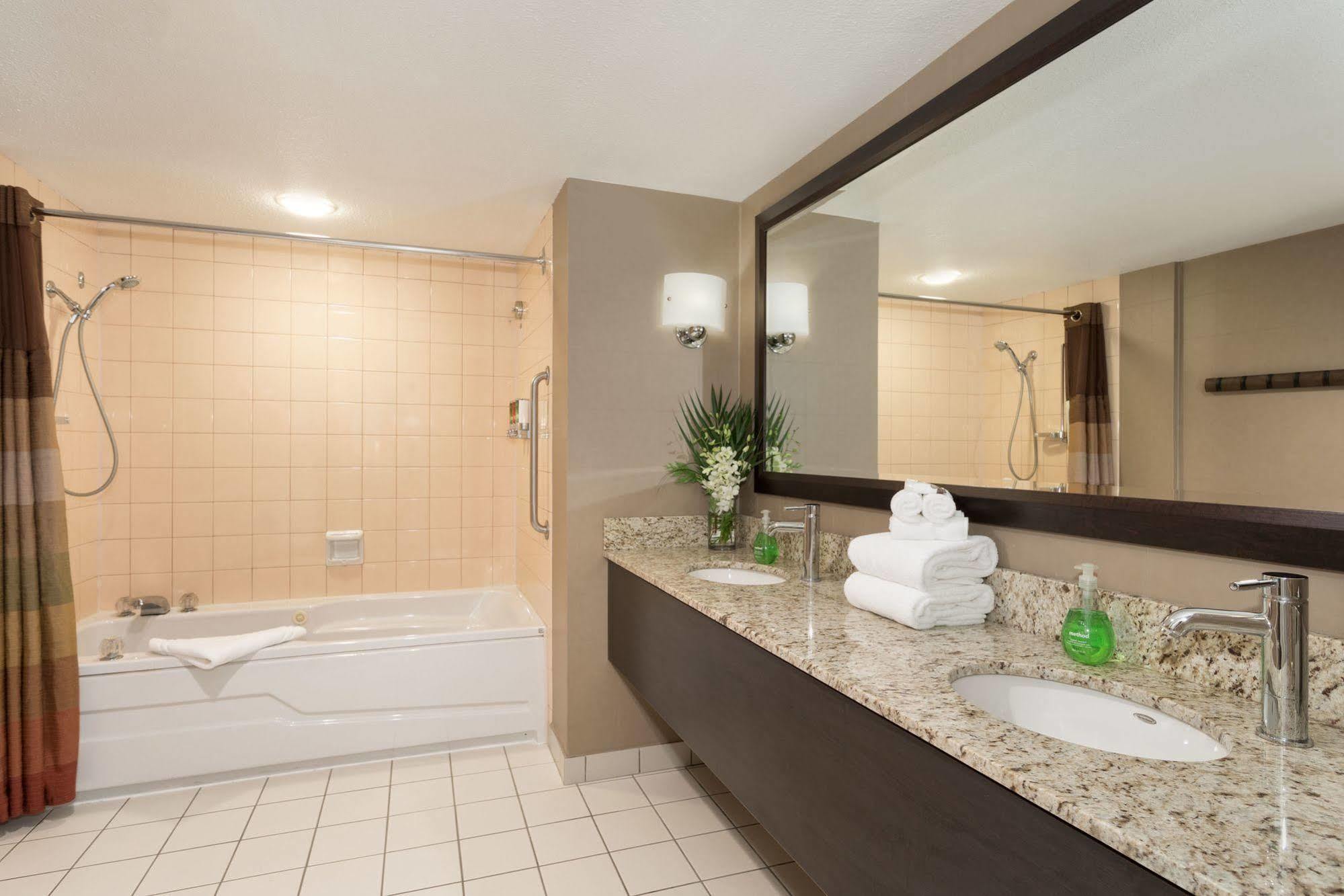 Listel Whistler, A Coast 3* Whistler