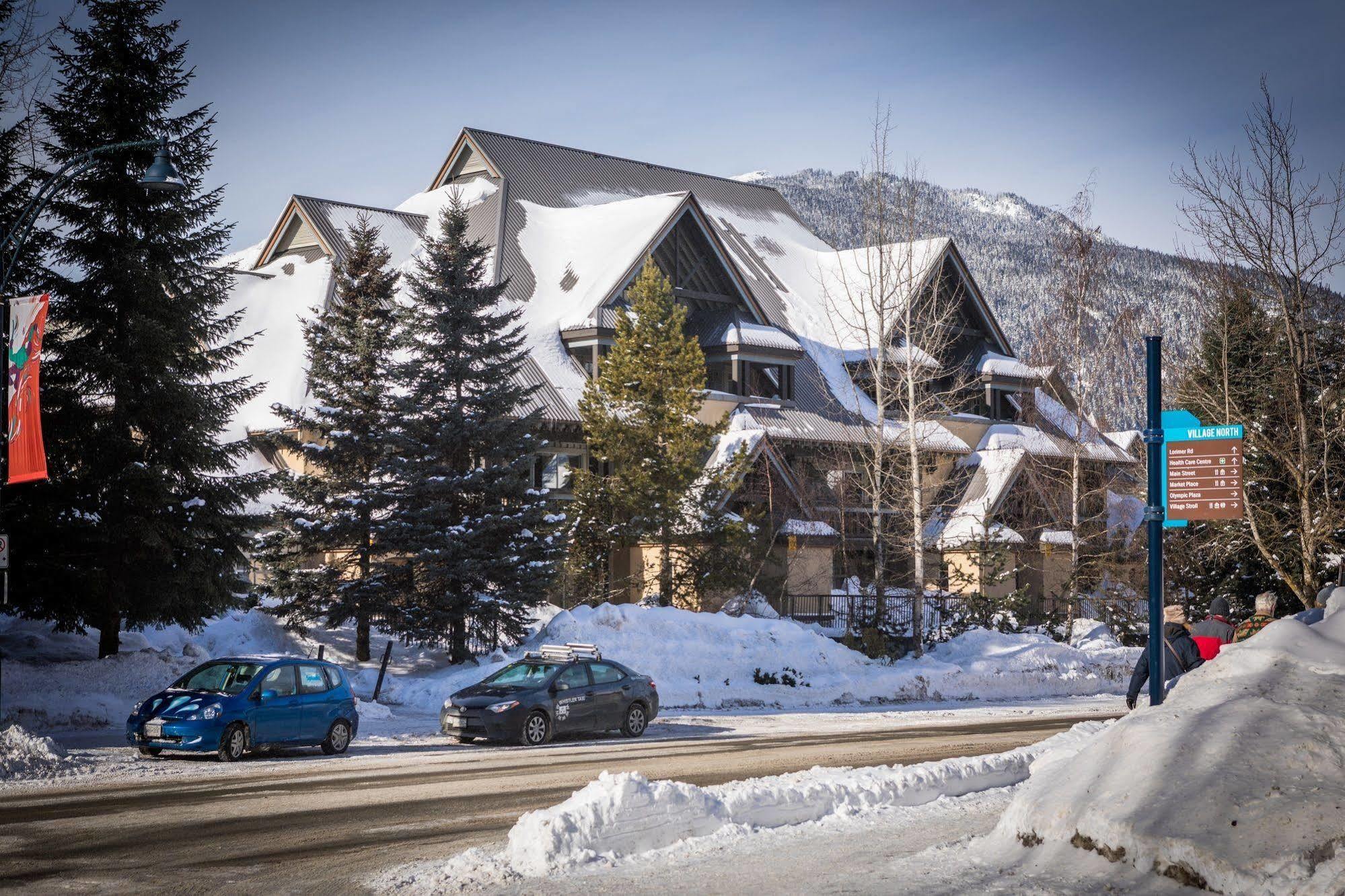 Premier - Village North Apartment *