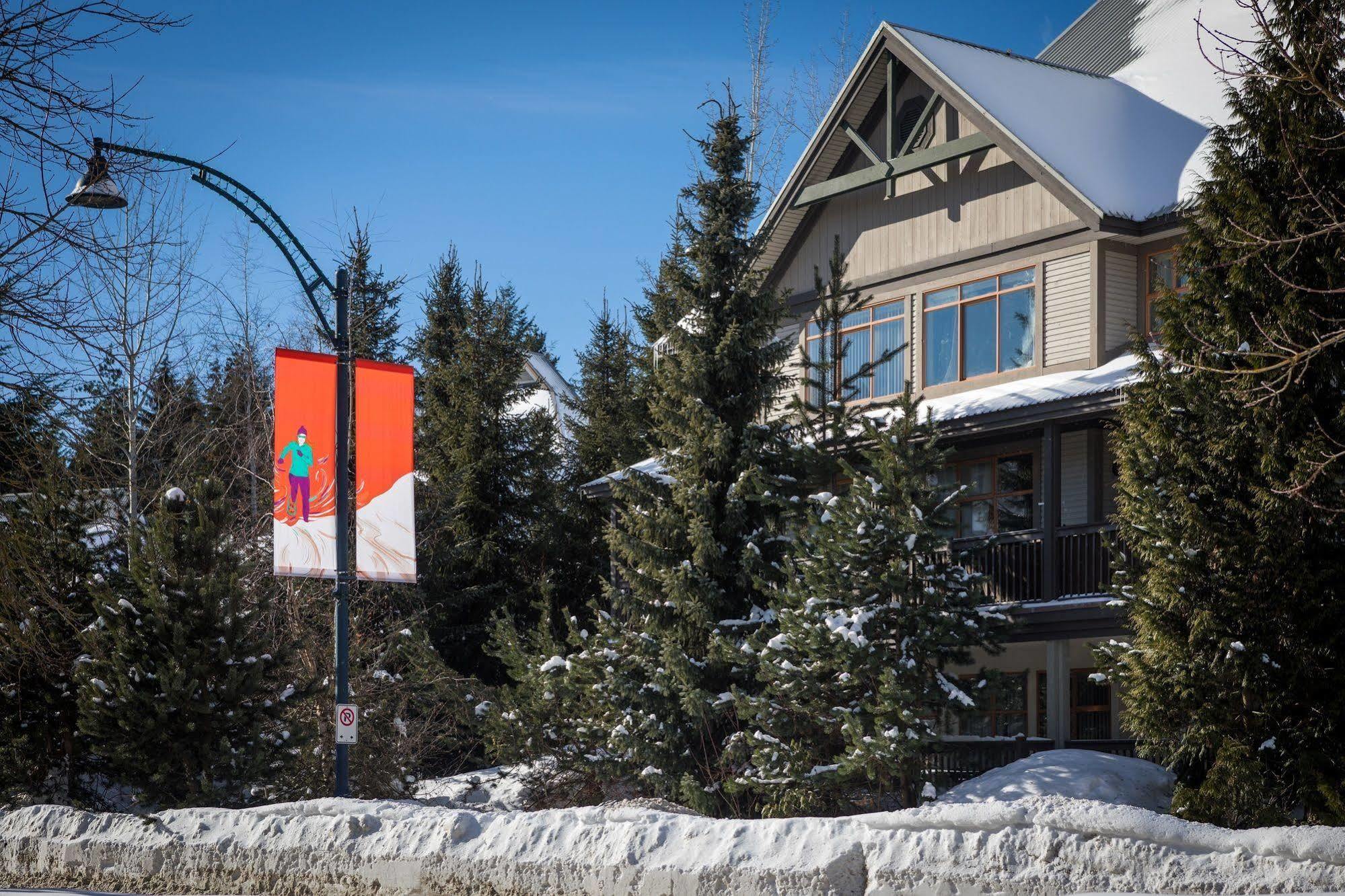 Premier - Village North *