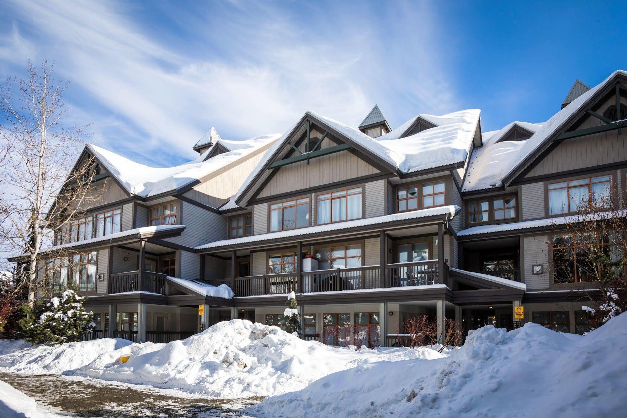 Premier - Village North *