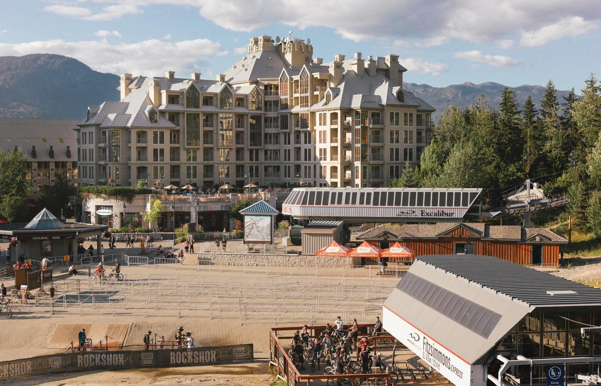 Hotel Pan Pacific Mountainside
