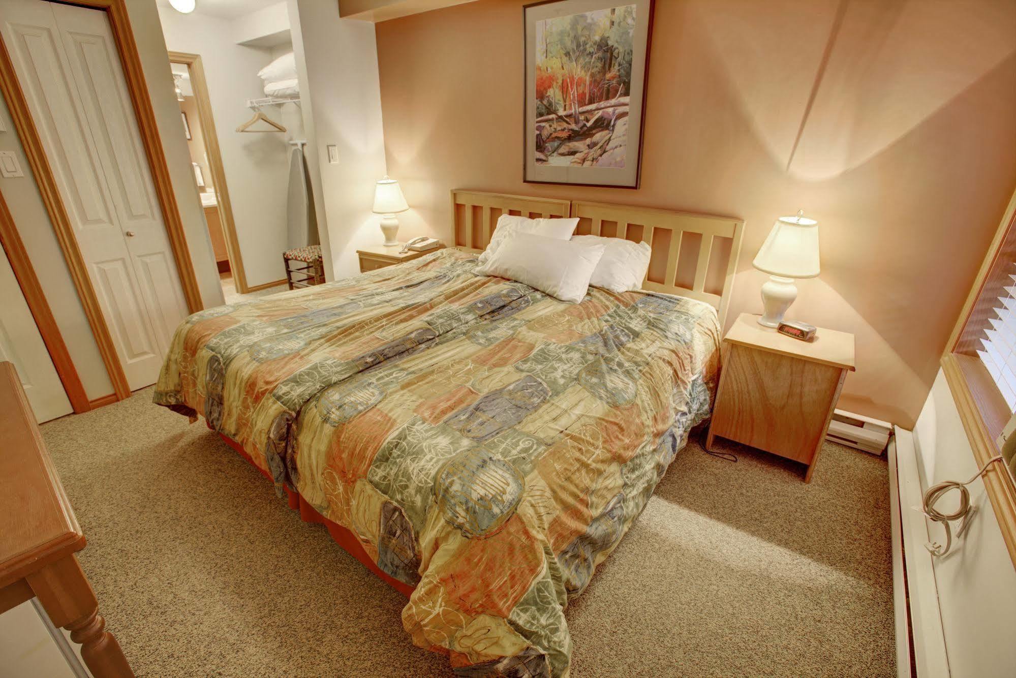 Glacier's Reach 115b Apartment *