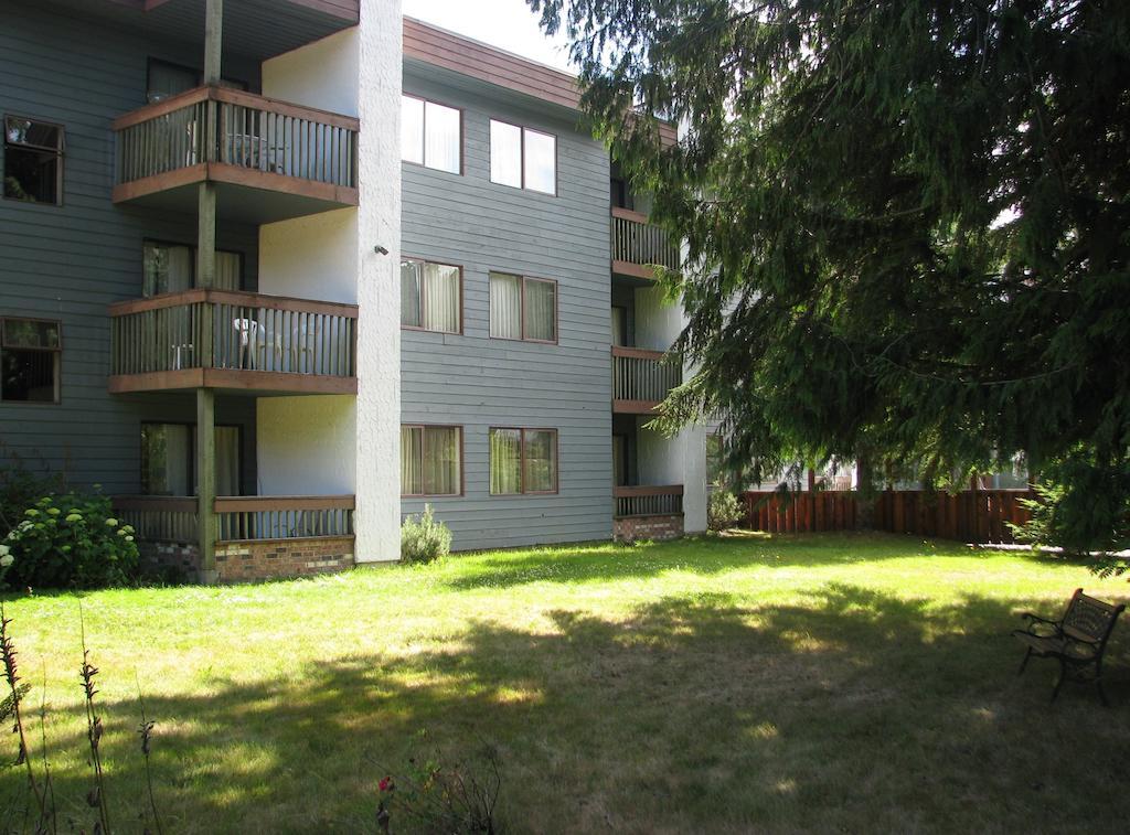 Aparthotel And Club