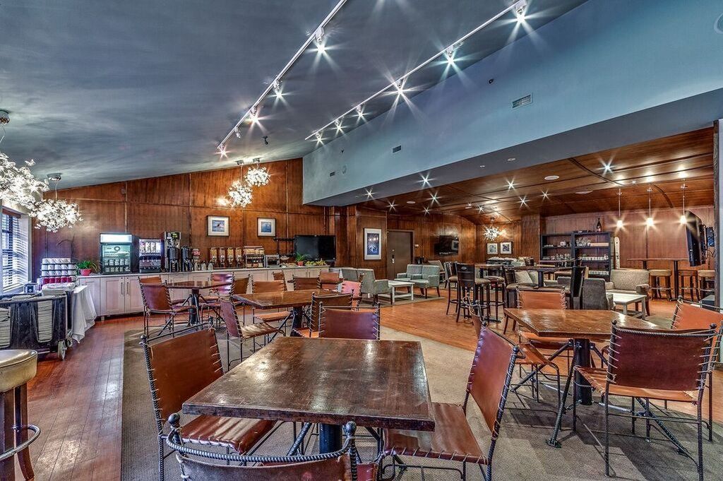 Listel Whistler, A Coast Hotel 3*