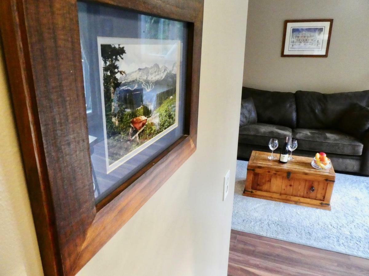 Belle Neige Suites: Apartment Whistler