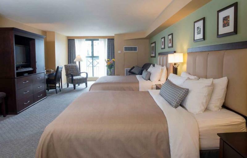 Hotel The Crystal 4*