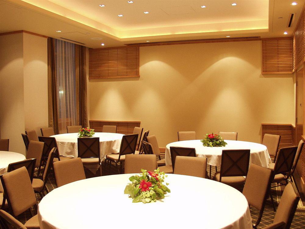 Hotel Pan Pacific Village Centre