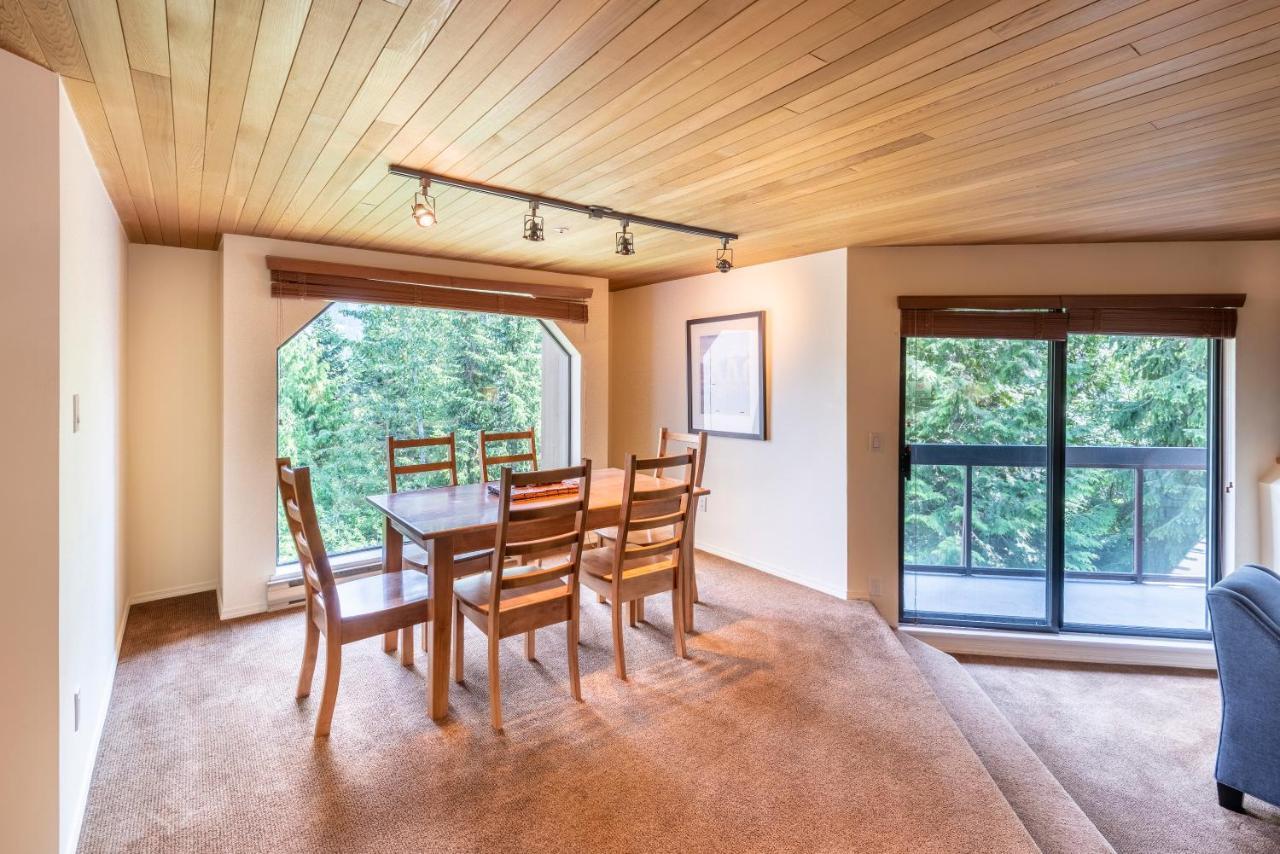 The Ironwood On Blueberry Hill Apartment *