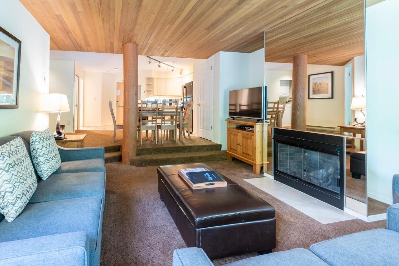 Apartment The Ironwood On Blueberry Hill *