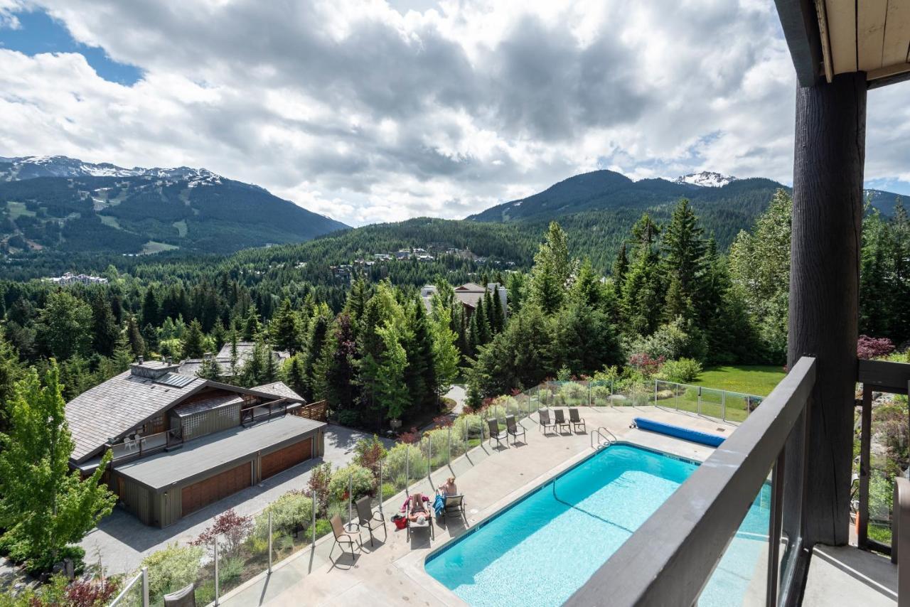 The Ironwood On Blueberry Hill * Whistler